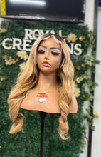 Load image into Gallery viewer, Dark Root/honey blonde ombre Frontal Wig
